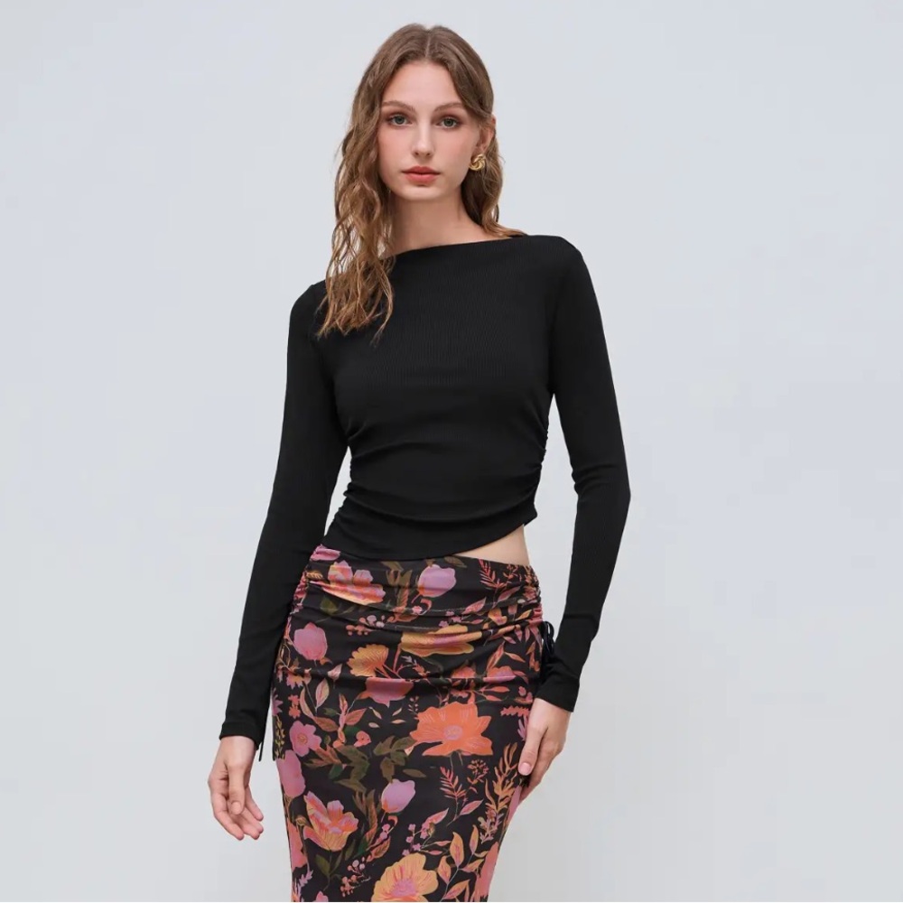 NWOT Cider ROUND NECKLINE SOLID RUCHED LONG SLEEVE TOP-Size XL-Black